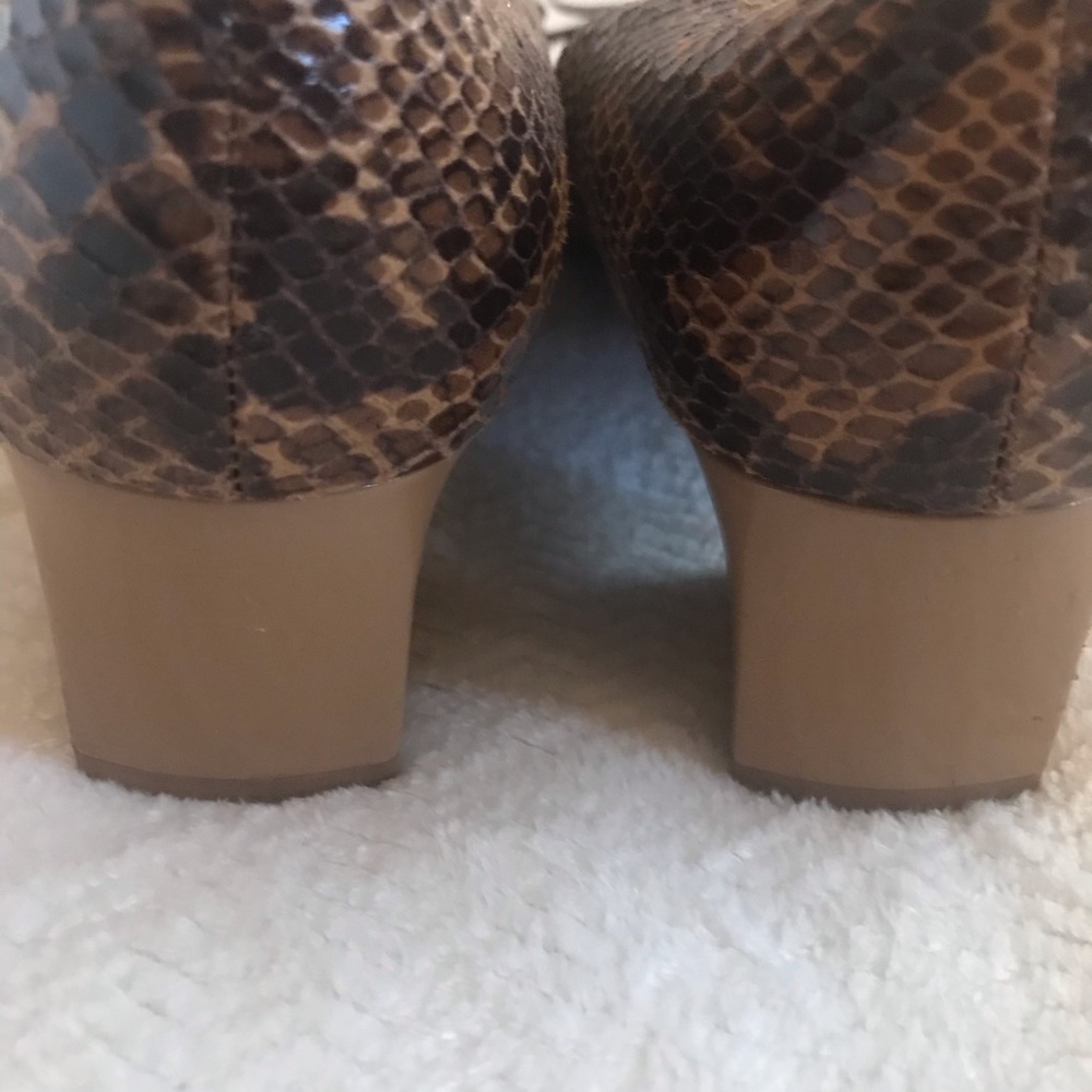 Ellen Tracy Heels - Picture 6 of 8